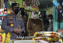 Viral, Kapolri Blusukan Ke Pasar Wonokromo Surabaya Cek Ketersediaan Minyak Goreng