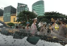 Pastikan Aman Dan Kondusif, Kapolrestabes Surabaya Cek Pos PAM Ops Ketupat Semeru 2022