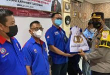 Peduli Buruh Terdampak Pandemi, Kapolresta Tangerang Salurkan Bantuan Sembako dari Kapolri