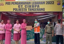 Kapolresta Tangerang dan Ketua Bhayangkari Berikan Bantuan untuk Petugas Pospam Idul Fitri