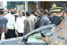 Kapolrestabes Surabaya Pimpin PAM Kunjungan Kerja VVIP Presiden Joko Widodo di Pasar Tambak Rejo