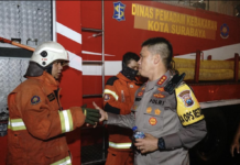 Walikota Surabaya Bersama Kapolrestabes Surabaya Pantau Lansung Proses Pemadaman Kebakaran Tunjungan Plaza 5