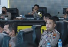 Kasat Lantas Polrestabes Surabaya Dampingi Kapolrestabes Surabaya dalam Vidcon Anev Sitkamtibmas