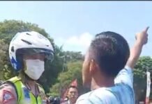 Kesabaran Polisi di Bondowoso Hadapi Sopir yang Tak Mau di Tilang Justru Menantangnya Duel