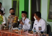 Mendekati Hari Raya Qurban, Kapolres Bondowoso Lakukan Edukasi Wabah PMK Pada Pemilik Hewan Ternak