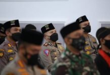 Kasat Lantas Polrestabes Surabaya Dampingi Kapolrestabes Ikuti Do’a Bersama Lintas Agama di Pimpin Kapolri