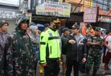 Bencana Banjir, Kapolres Metro Tangerang Kota Dirikan Dapur Umum dan Posko Kesehatan
