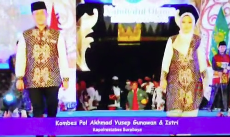 Kapolrestabes Surabaya Ikuti Peragaan Busana Muslim Warnai Acara Kick Off Satu Abad NU