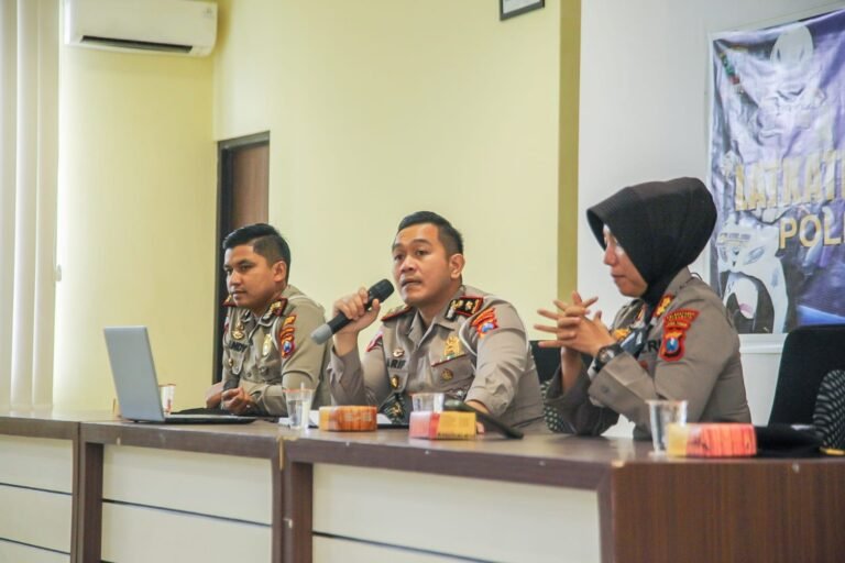 Kasat Lantas Polrestabes Surabaya Pimpin Sosialisasi Program Sim Cak Babhin