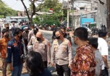 Penemuan Mayat Mr X di Kali Cadas Didalam Box Kontainer Plastik dengan Kaki Terikat
