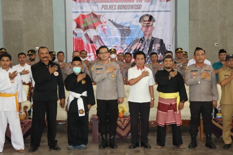 Kapolres Bondowoso Buka Kejuaraan Pencak Silat Kapolres Cup Kapolres Bondowoso Buka Kejuaraan Pencak Silat Kapolres Cup