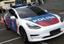Hot News Presiden Jokowi Minta Polri Ganti Mobil dan Motor Dinas