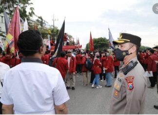 Kapolrestabes Surabaya : Alhamdulillah Unras Kenaikan BBM Di Surabaya Kondusif
