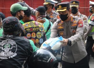 Sepekan Kenaikan BBM, 1.200 Paket Sembako Disalurkan Polisi di Kota Tangerang