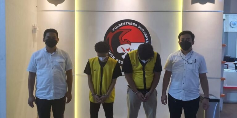Tim Khusus Satnarkoba Polrestabes Surabaya Berhasil Ringkus Dua Pengedar Narkoba Tim Khusus Satnarkoba Polrestabes Surabaya Berhasil Ringkus Dua Pengedar Narkoba