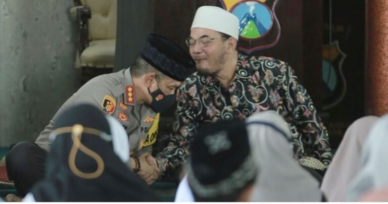 Polrestabes Surabaya Peringati Maulid Nabi Muhammad SAW Dengan Tema Teladani Akhlaq Rasulullah SAW