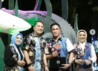 Walikota Surabaya Bersama Kapolrestabes Hadir Di Semarak Karnaval Di Tunjungan,