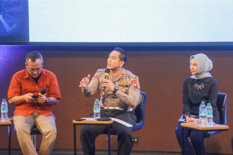 TalkShow Safety Can Be Fun, Kasat Lantas Polrestabes Surabaya Hadir Sebagai Narasumber