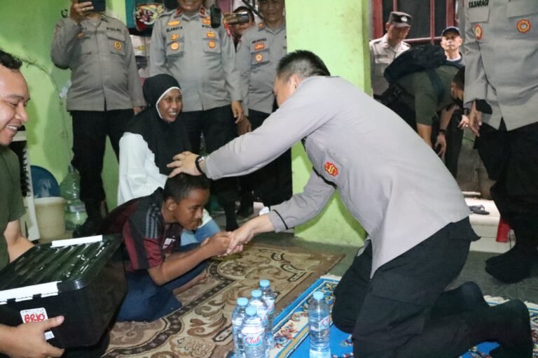 Berikan Efek Jera, Kapolres Metro Jakbar Lakukan Intervensi Kunjungan ke Rumah Pelajar Pelaku Tawuran