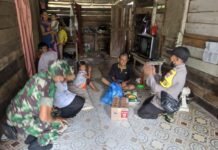 Polres Tanah Laut Buktikan Wujud Kekompakan TNI POLRI dengan Lakukan Baksos Bersama