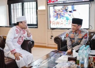 Pembinaan Rohani, Polrestabes Surabaya Menggelar Tauziah Bersama Ustad Das’ad Latif