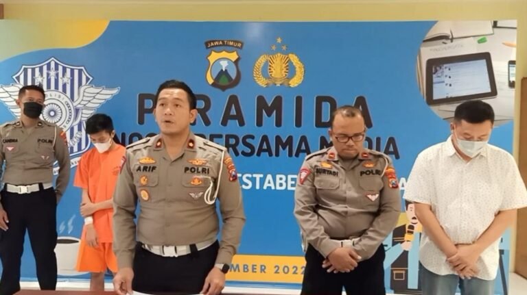 Cerita Miris Sebelum Mobil Tabrak Pohon di Surabaya Sebabkan 1 Orang Tewas
