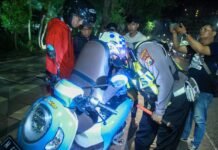 Antisipasi Balap Liar, Satlantas Bersama Sie Dokkes Polrestabes Surabaya Gelar Ops Stasioner