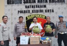 Polres Kediri Kota Ringkus 2 Remaja Pencuri di Toko Kawasan Wisata Terjun Dolo