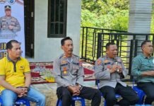 Polres Tanah Laut Secara Rutin Dialog Dan Dengar Keluhan Warga Saat Laksanan Jumat Curhat
