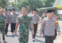 Kapolres Kediri Kota Sholat Jumat Bersama, Bentuk Sinergitas dan Soliditas TNI Polri di Kota Kediri