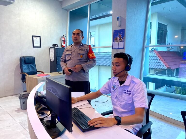 Layanan Polisi 110 Hadirkan Respon Cepat Polresta Malang Kota Layanan Polisi 110 Hadirkan Respon Cepat Polresta Malang Kota