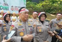 Polri Hijaukan Indonesia Raih Rekor MURI Usai Tanam 21 Juta Pohon Serentak di Indonesia