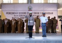 Ditlantas Sulsel dan jajaran serentak melaksanakan program Police Goes to School