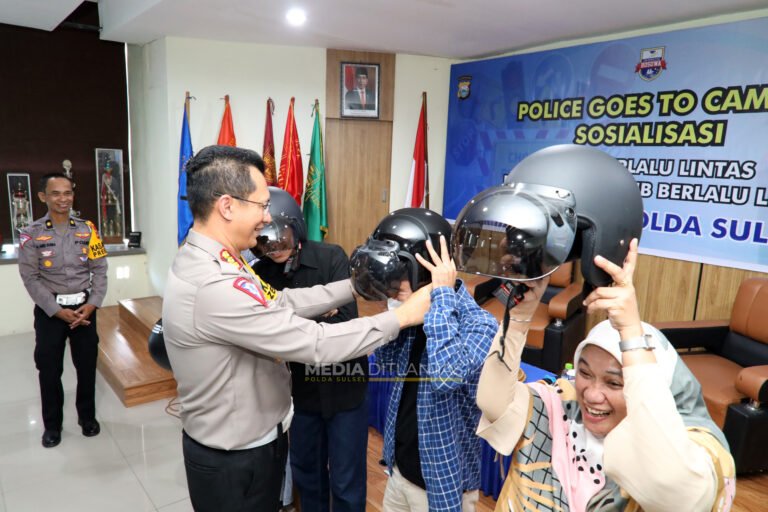 Dirlantas Polda Sulsel Gelar Acara Police Goes To Campus