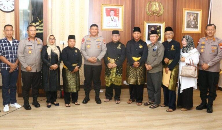 Lembaga Adat Melayu dan Polda Kepri Sepakat Jaga Keamanan di Rempang, Ajak Warga Utamakan Dialog