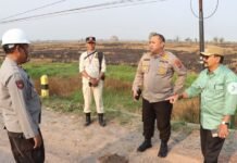 Polres Tanah Laut Gelar Apel Bersama Dilanjutkan Dengan Pembasahan Lahan Rawan Karhutla
