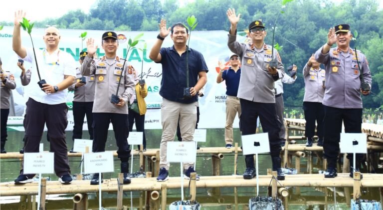 HUT Humas Polri Ke-72 Dirayakan Dengan Gerakan Pelestarian Lingkungan