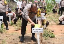 Polres Tanah Laut Polda Kalsel Berpartisioasi GNRM Dan Laksanakan Penanaman 10 Juta Pohon Secara Serentak