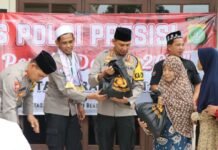 Baksos Polri Presisi di Batuceper Tangerang, Kapolres Sampaikan Pesan Pemilu Damai 2024