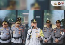 Irjen Sandi Nugroho Berikan Beasiswa untuk Enam Anggota Terbaik Divisi Humas Polri