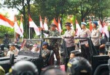 Kapolri Cek Gladi Bersih Apel Gelar Pasukan Pengamanan Pengambilan Sumpah Presiden dan Wakil Presiden RI