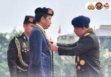 Presiden Jokowi Resmi Dianugerahi Medali Kehormatan Loka Praja Samrakshana Polri