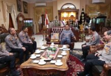 Kadiv Humas Polri dan Jajaran Anjangsana ke Jenderal Purnawirawan Da’i Bachtiar