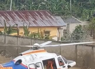 Meski Dengan Risiko Pendaratan, Helikopter Poludara Baharkam Polri Berhasil Dropping Logistik Bantuan ke Aceh Tamiang