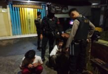 Patroli Gabungan Brimob–Polres Jaktim Sita Sejumlah Sajam, Rencana Tawuran Digagalkan