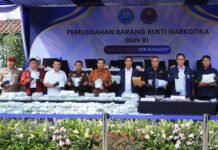 BNN MUSNAHKAN BARANG BUKTI NARKOTIKA 103 KILOGRAM DAN 990 MILILITER MDMB-4EN-PINACA